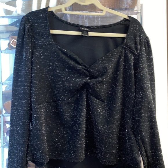 Top - Picture 3 of 5